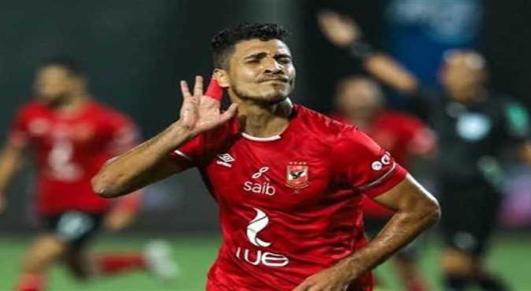 مهاجم الأهلي محمد شريف